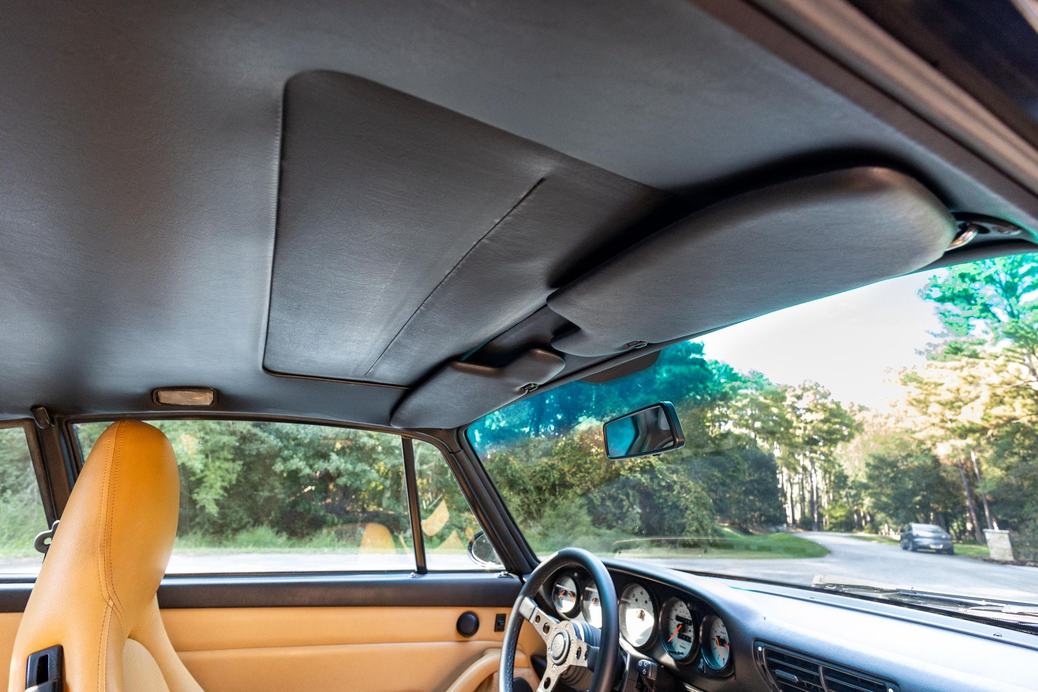 1995 Porsche 911 Carrera Coupe - Image 21