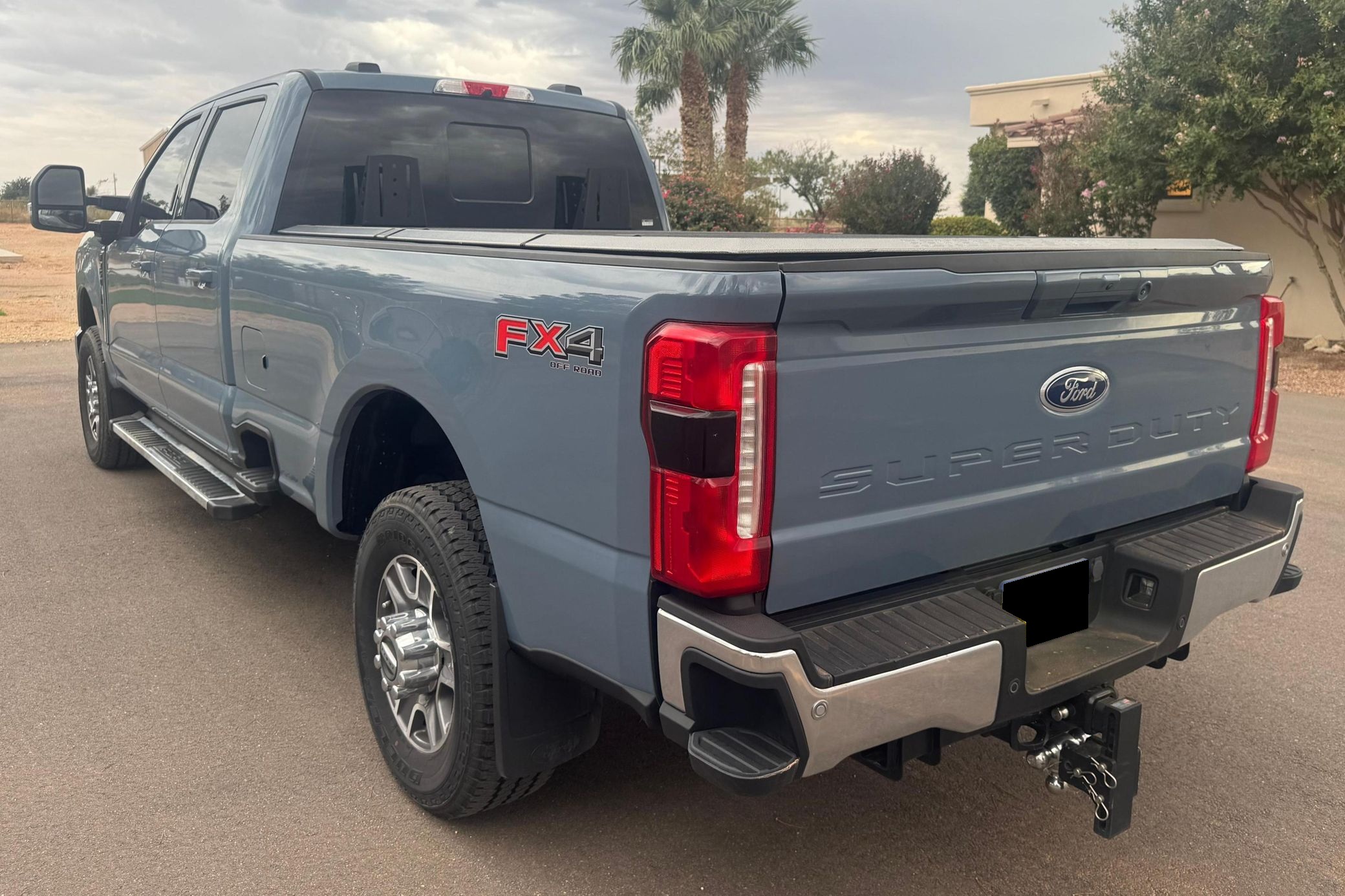 2023 Ford F-350 Super Duty Lariat - Image 5