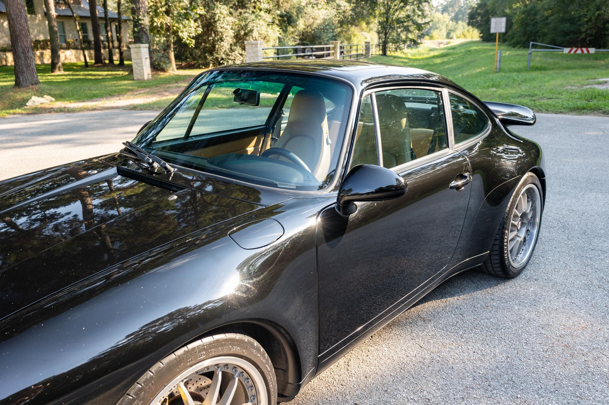 1995 Porsche 911 Carrera Coupe - Image 28