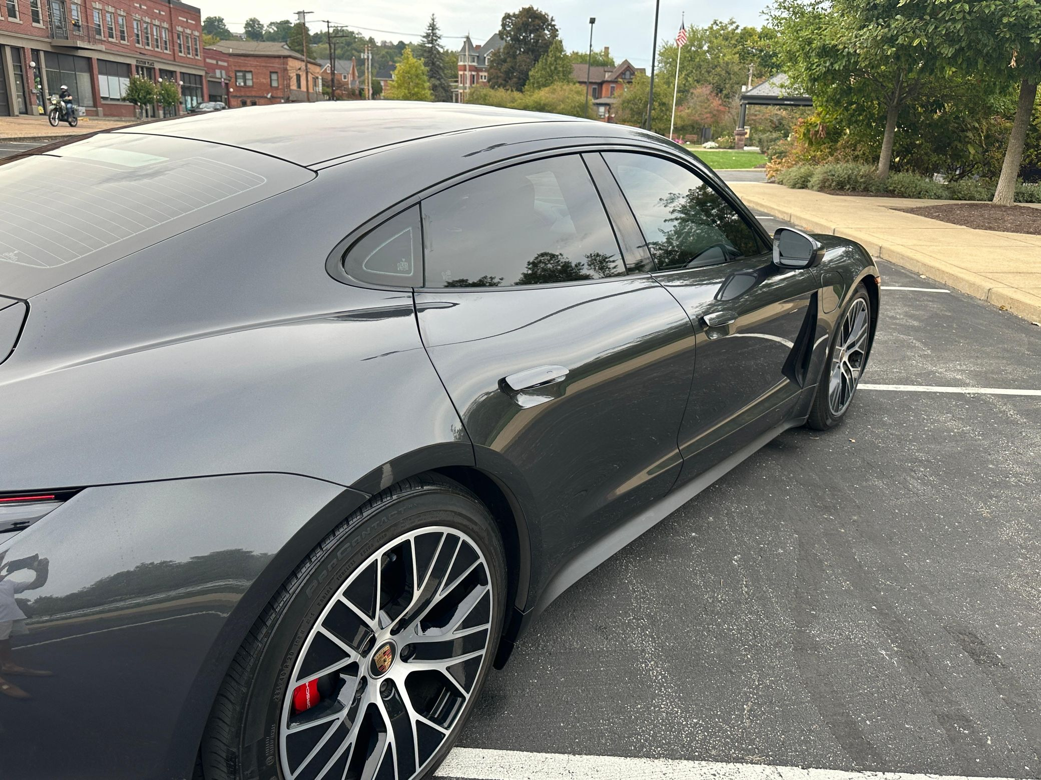 2021 Porsche Taycan 4S - Image 32