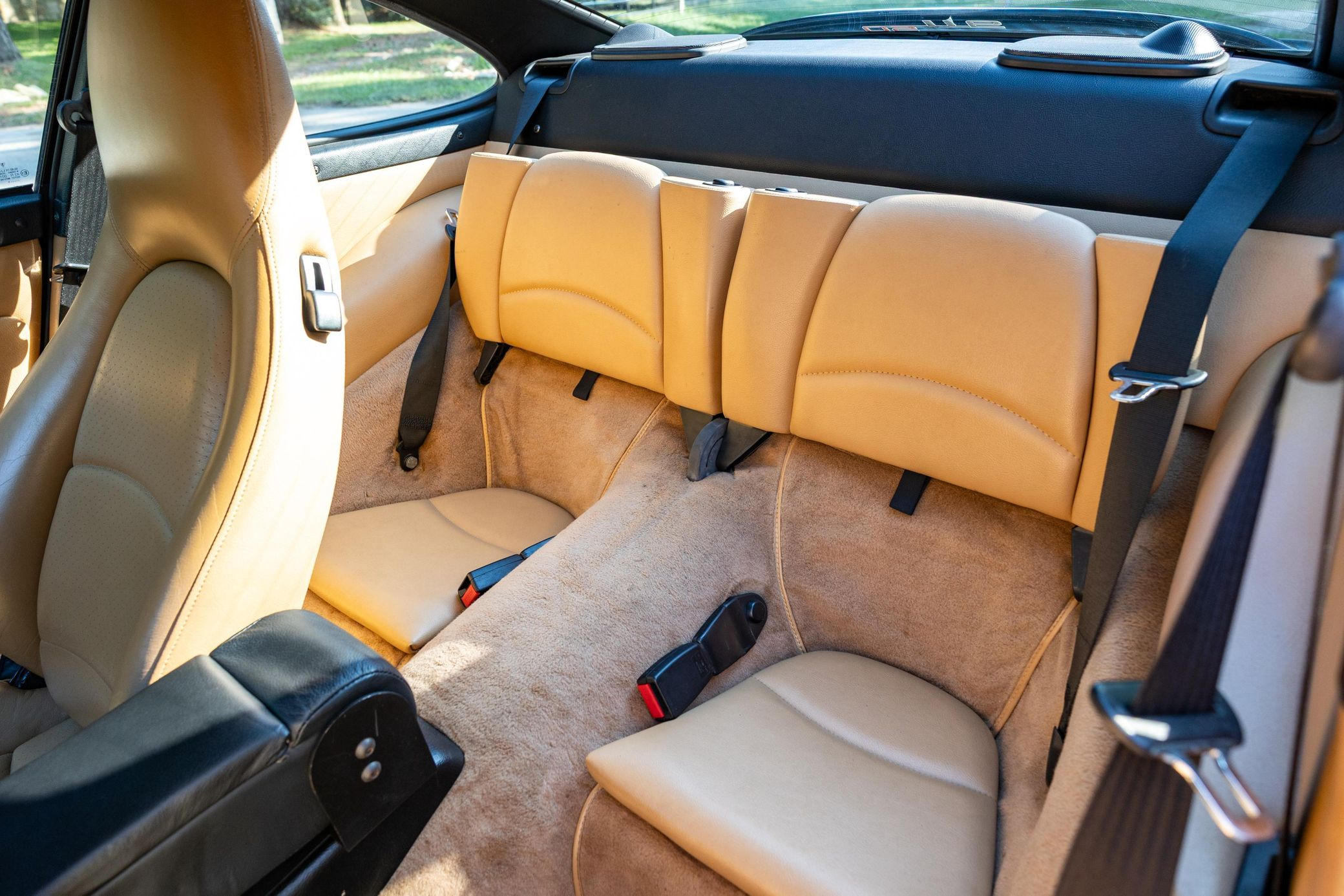 1995 Porsche 911 Carrera Coupe - Image 32