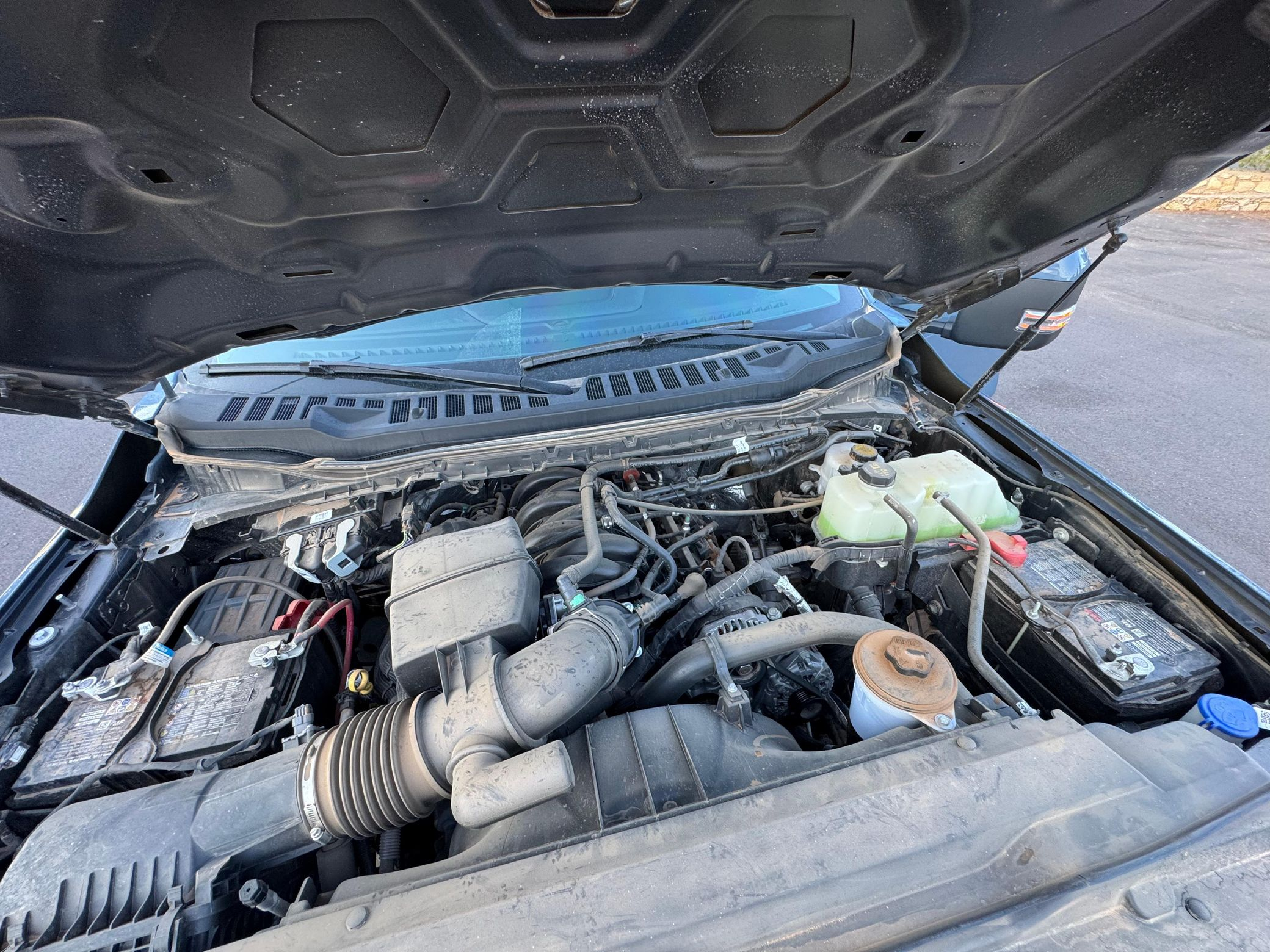 2023 Ford F-350 Super Duty Lariat - Image 18