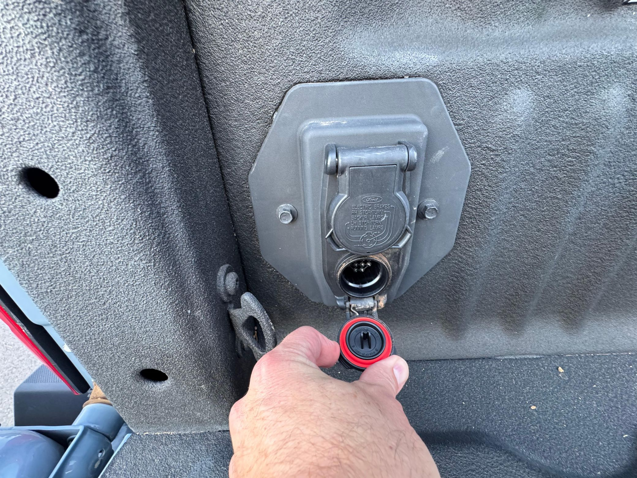 2023 Ford F-350 Super Duty Lariat - Image 19