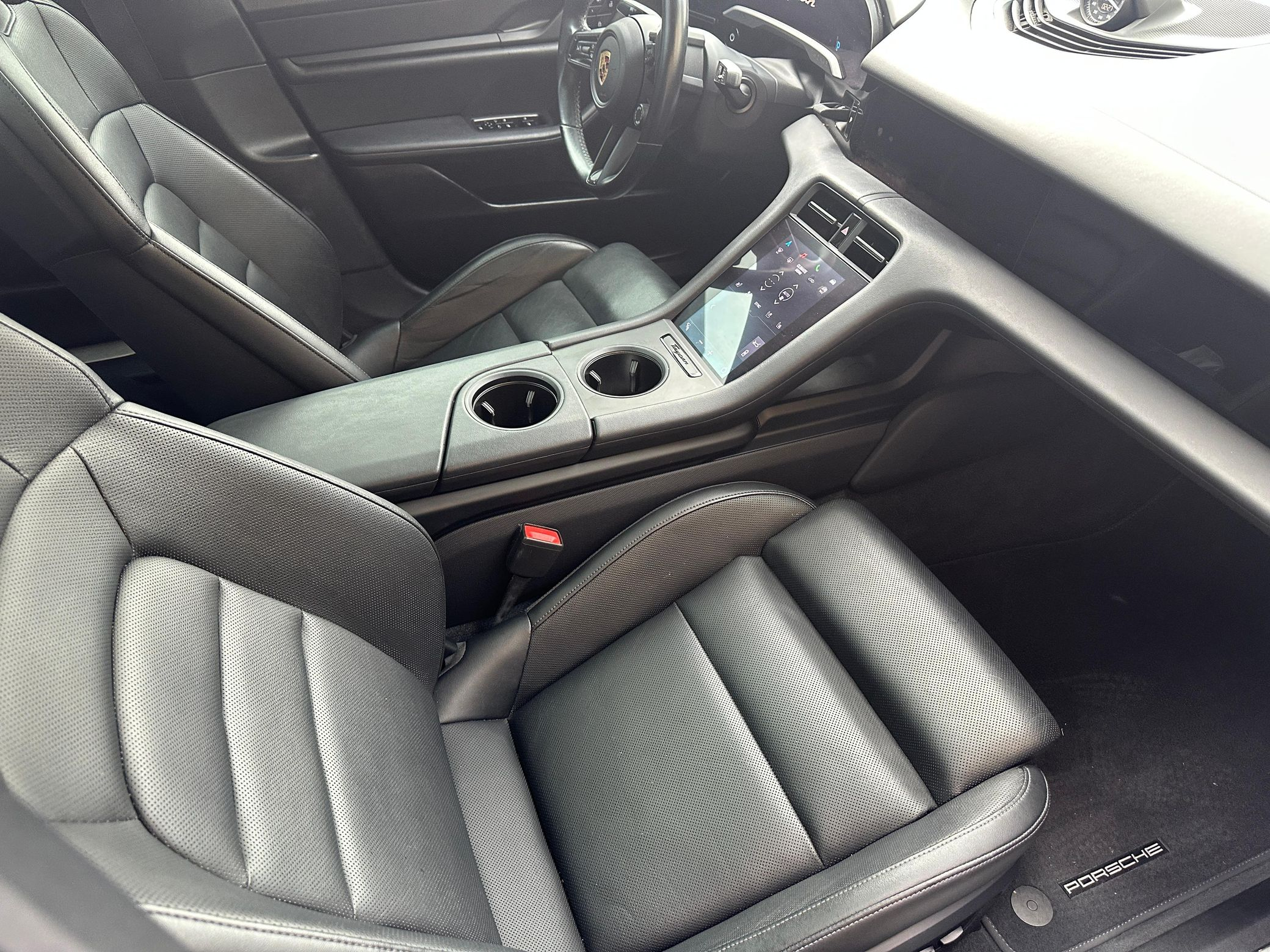 2021 Porsche Taycan 4S - Image 37