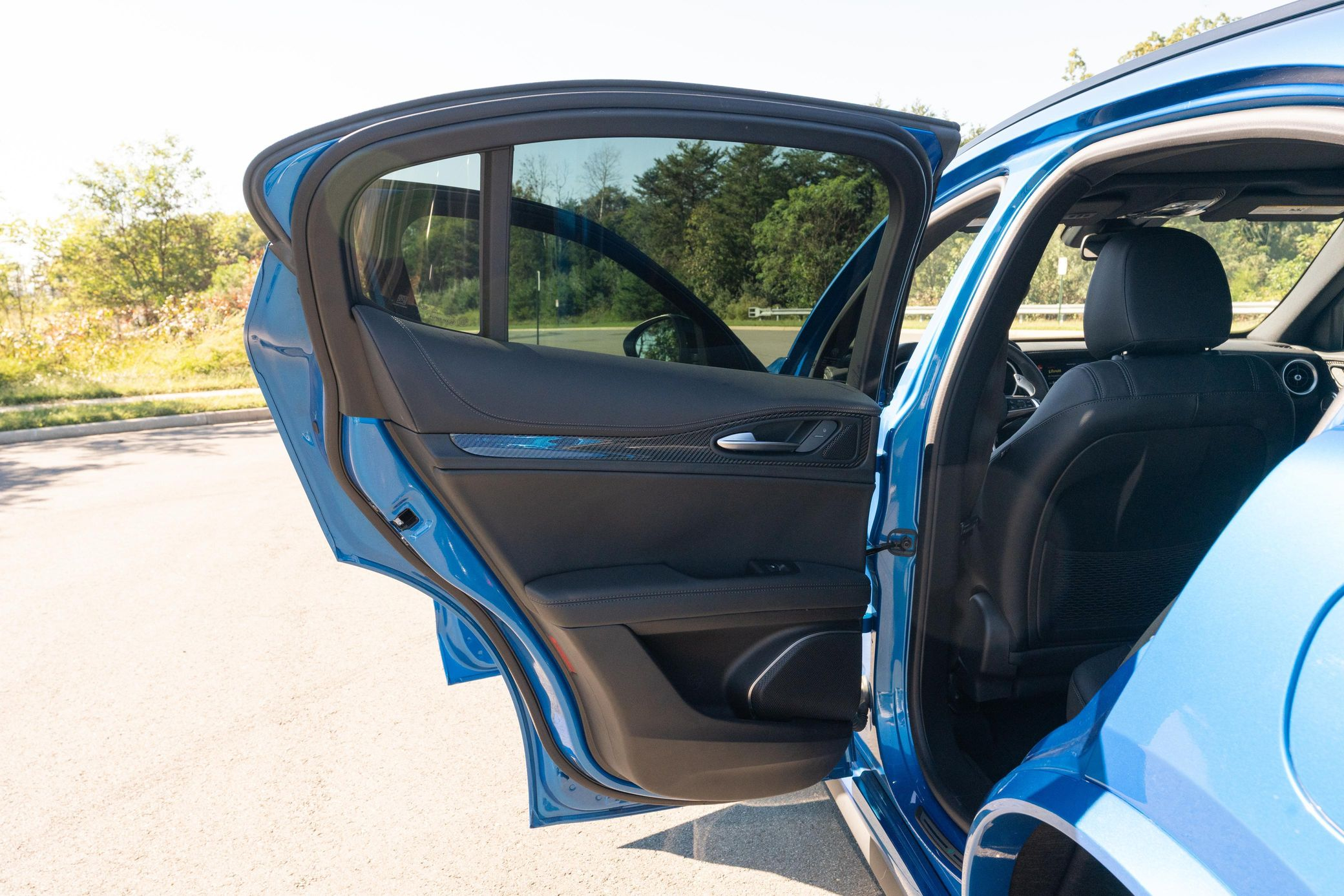 2023 Alfa Romeo Stelvio Quadrifoglio - Image 13