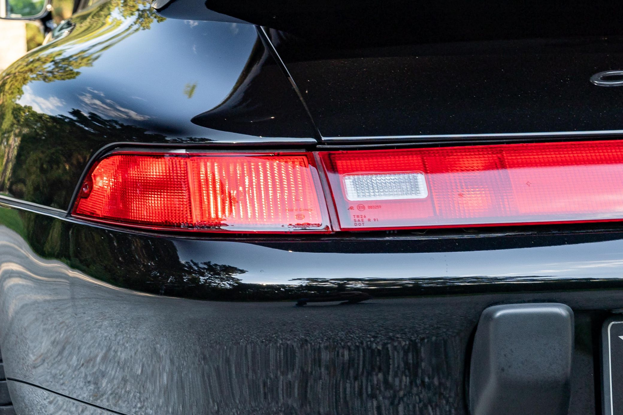 1995 Porsche 911 Carrera Coupe - Image 39