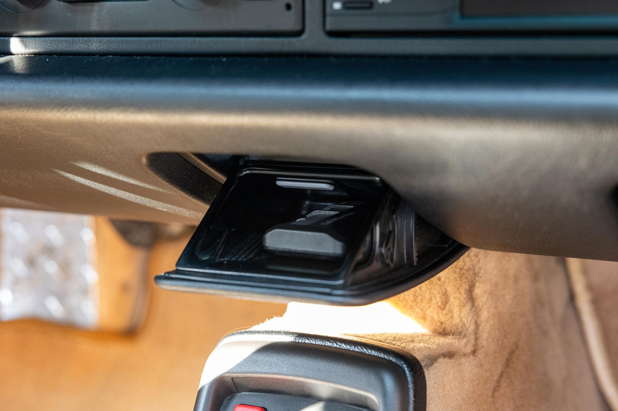 1995 Porsche 911 Carrera Coupe - Image 43