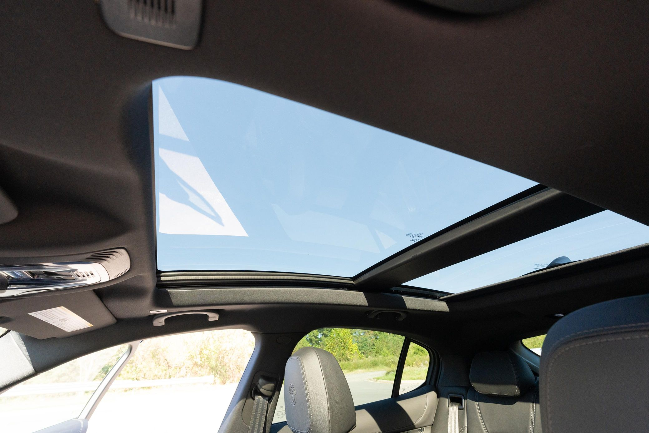 2023 Alfa Romeo Stelvio Quadrifoglio - Image 21