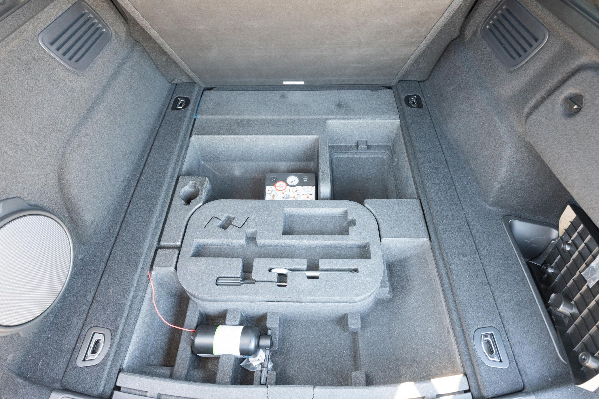 2023 Alfa Romeo Stelvio Quadrifoglio - Image 22