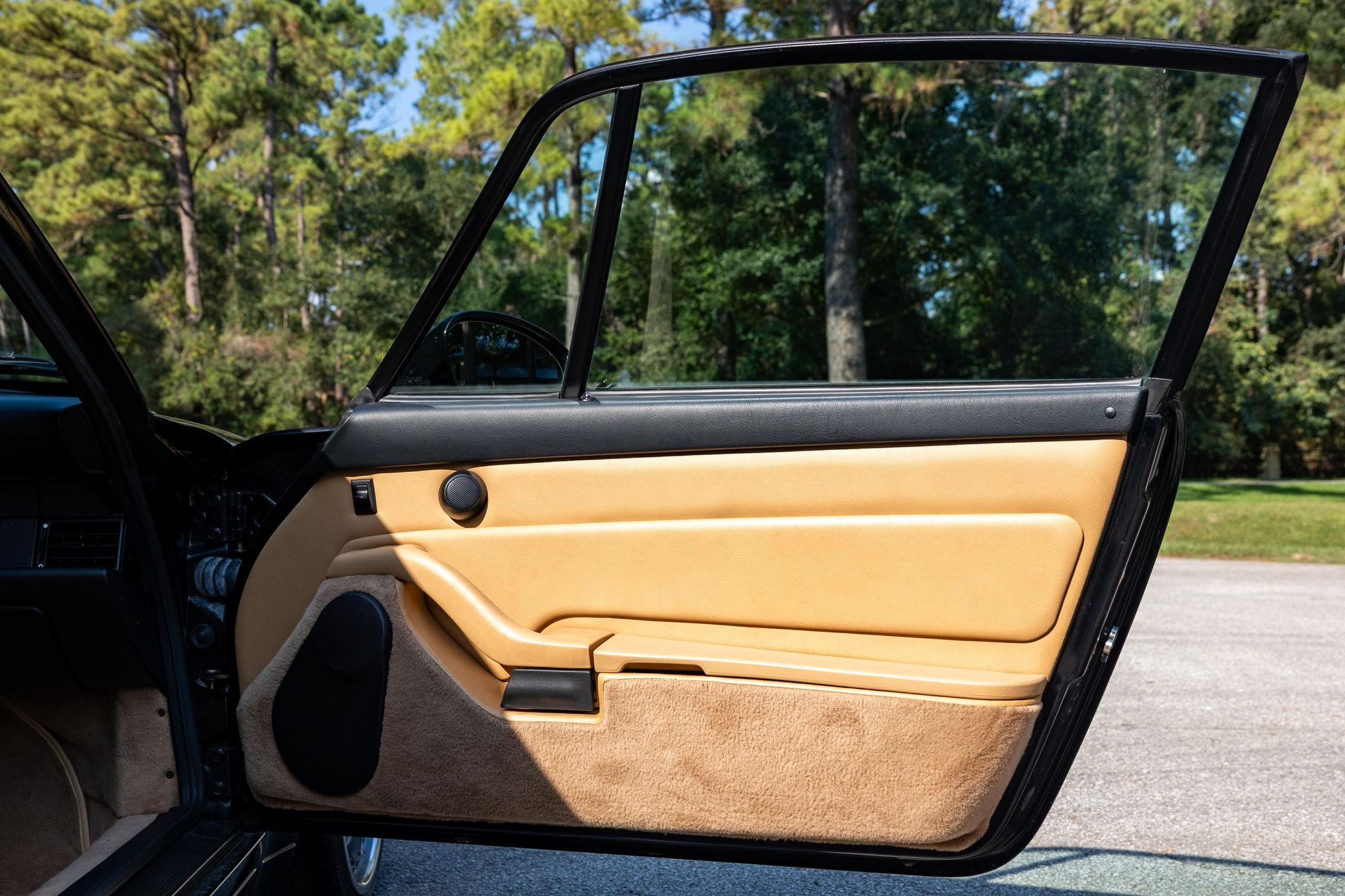 1995 Porsche 911 Carrera Coupe - Image 53