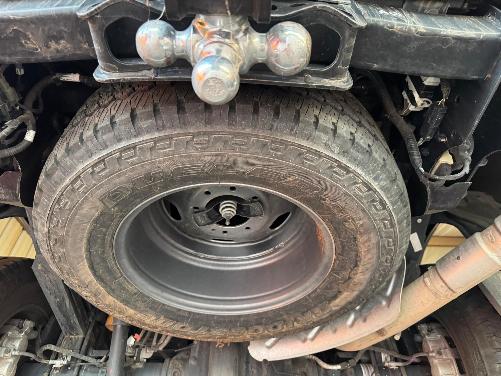 2023 Ford F-350 Super Duty Lariat - Image 39