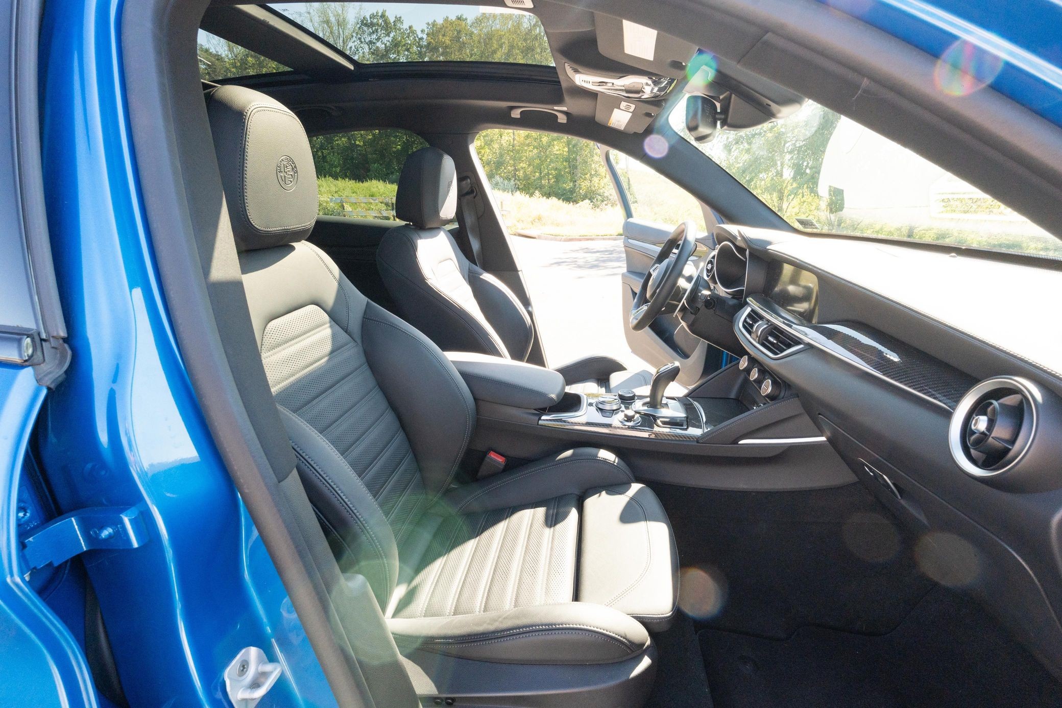 2023 Alfa Romeo Stelvio Quadrifoglio - Image 32