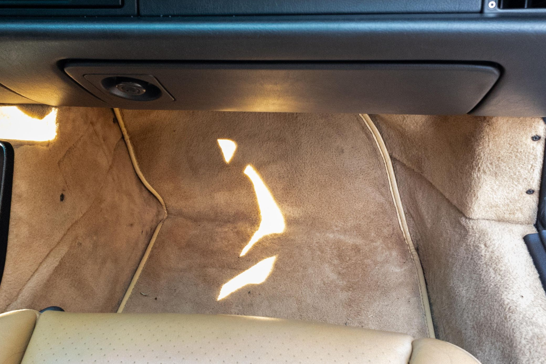 1995 Porsche 911 Carrera Coupe - Image 63