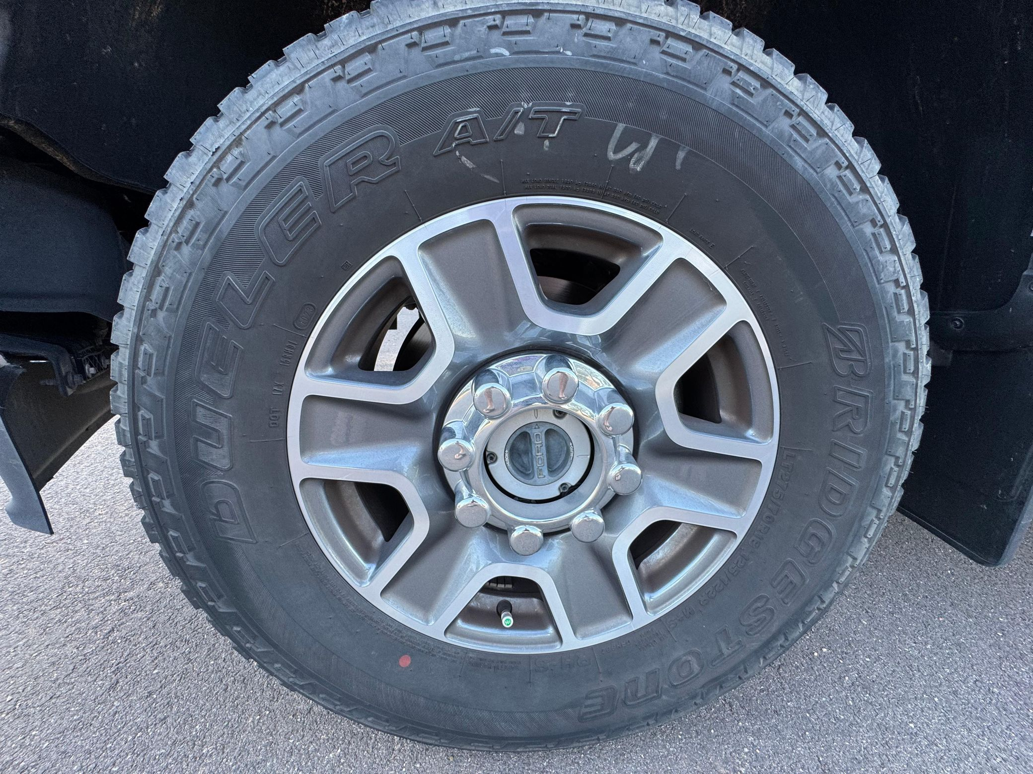 2023 Ford F-350 Super Duty Lariat - Image 45