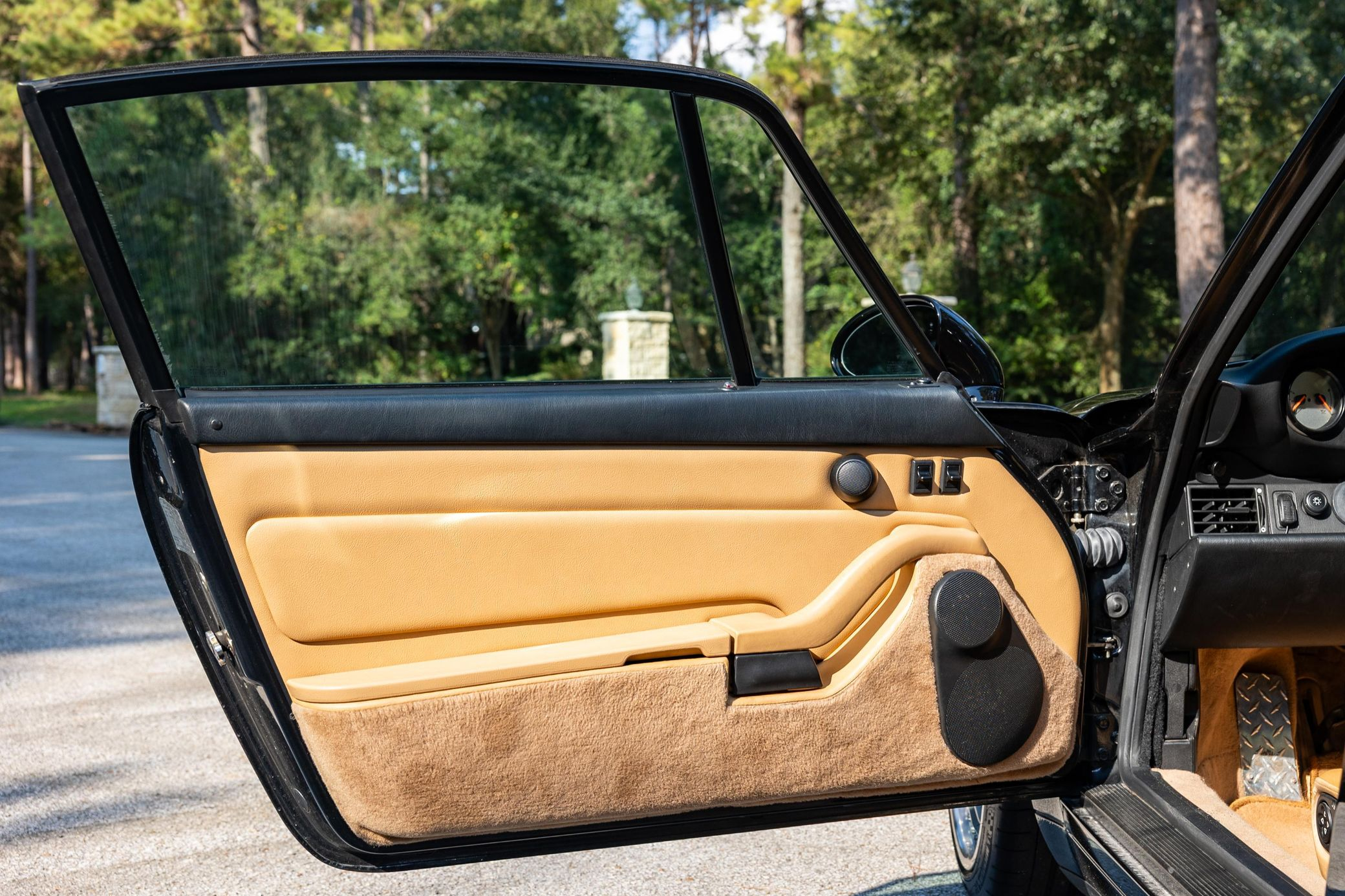 1995 Porsche 911 Carrera Coupe - Image 65