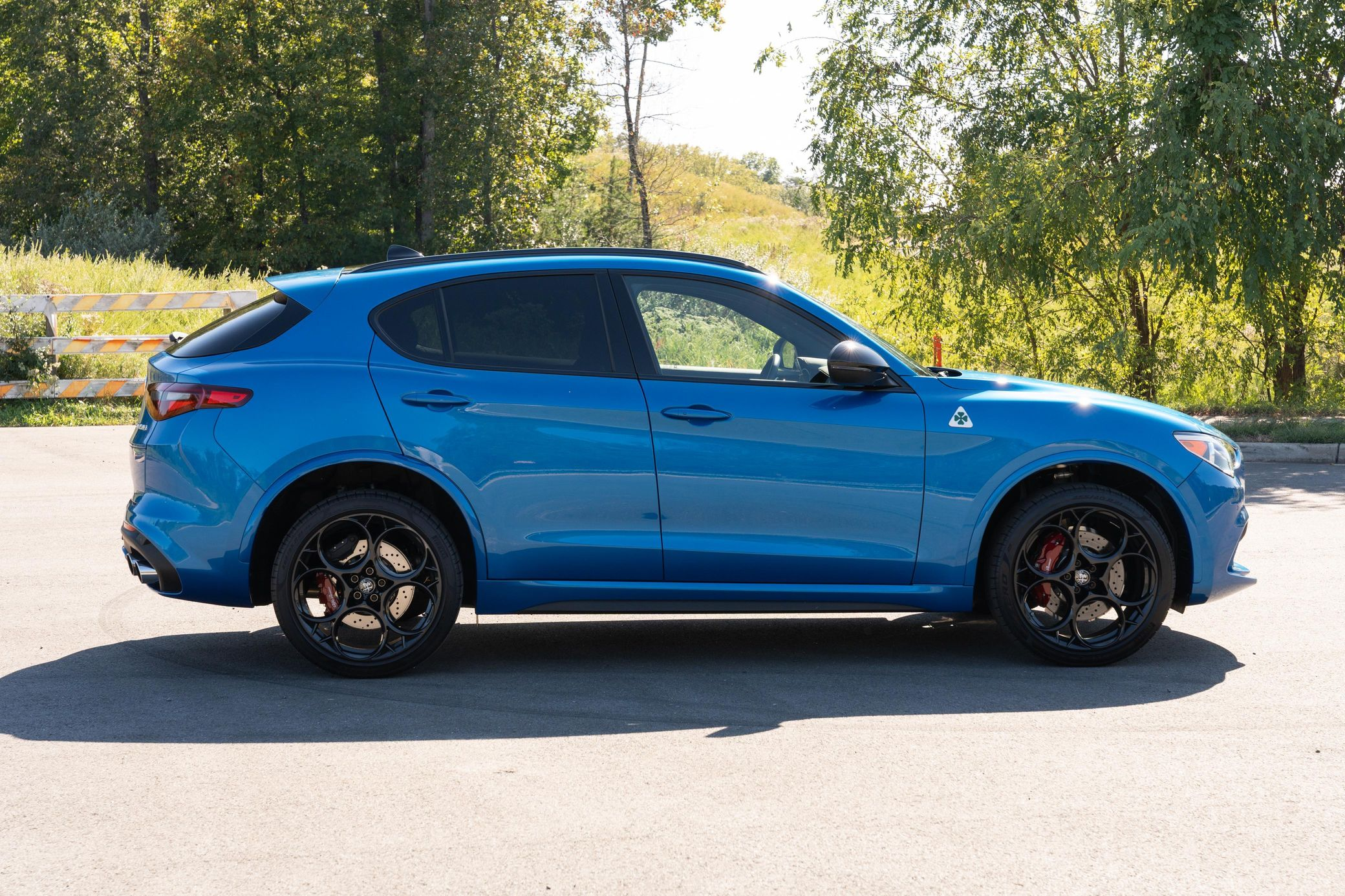 2023 Alfa Romeo Stelvio Quadrifoglio - Image 39
