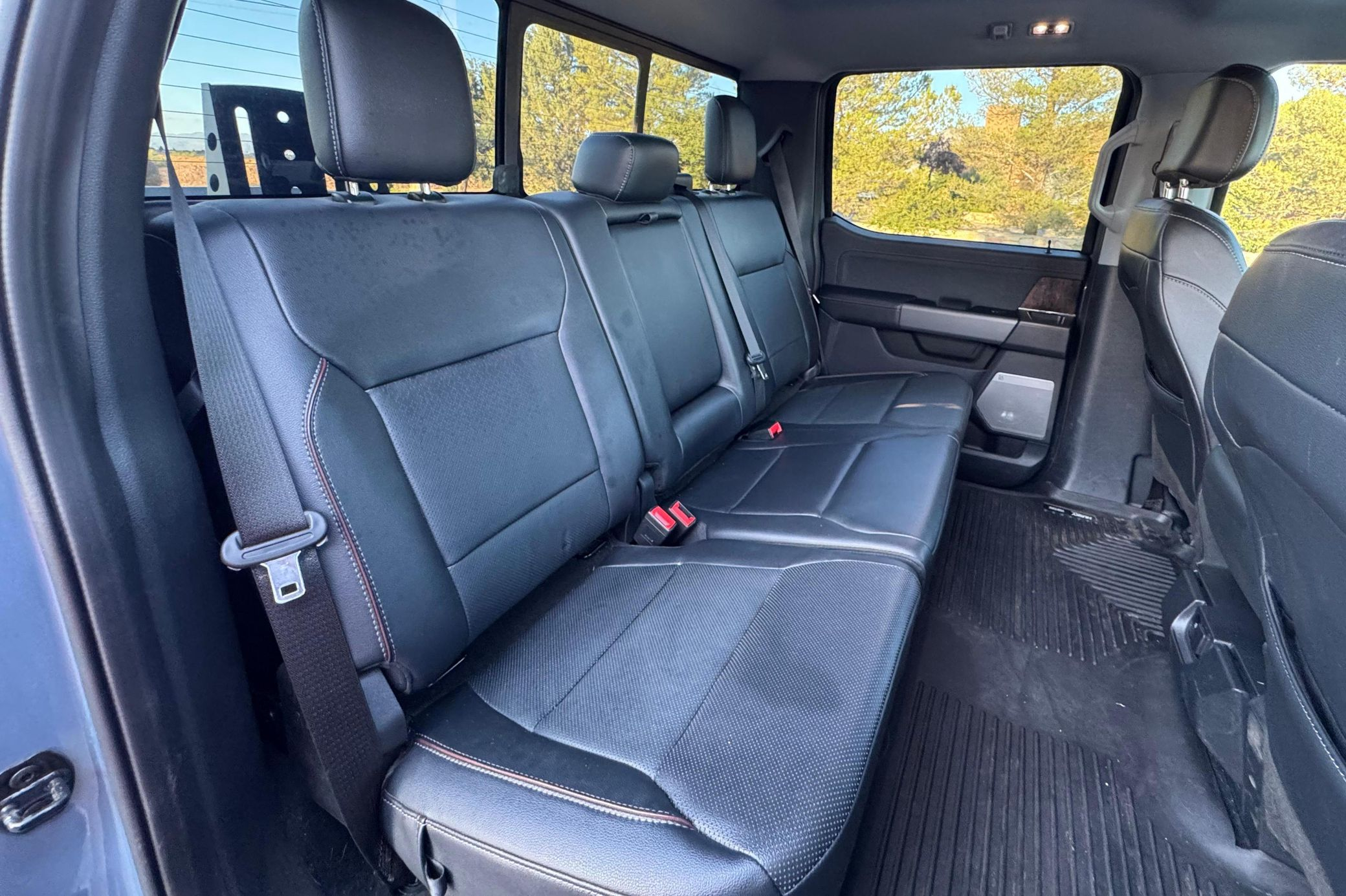 2023 Ford F-350 Super Duty Lariat - Image 55