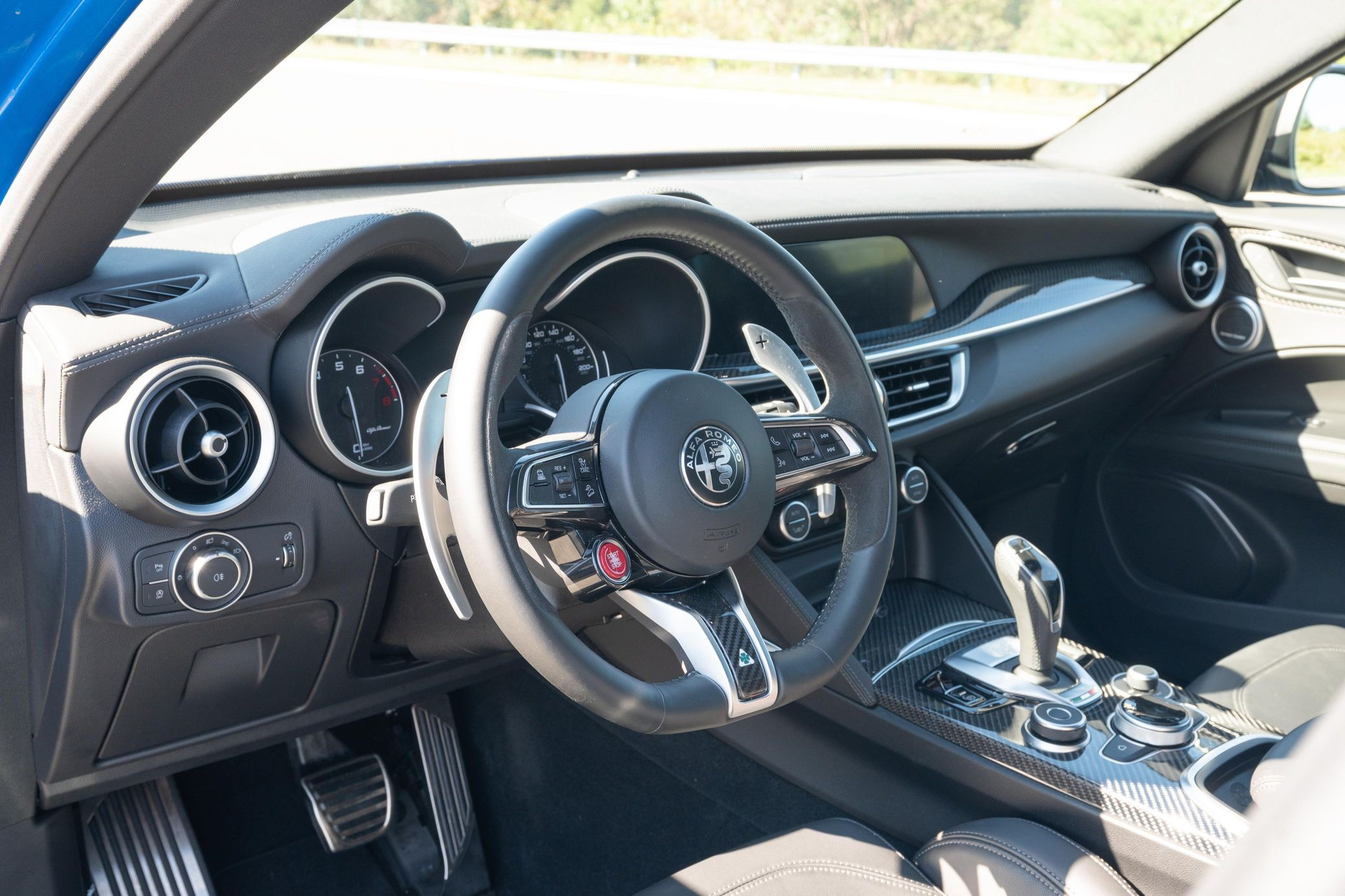 2023 Alfa Romeo Stelvio Quadrifoglio - Image 45