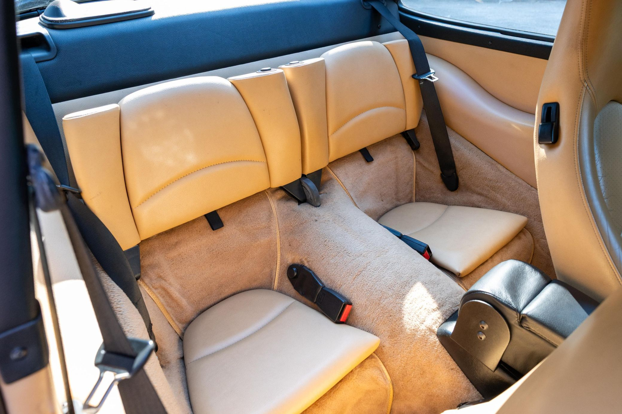 1995 Porsche 911 Carrera Coupe - Image 8