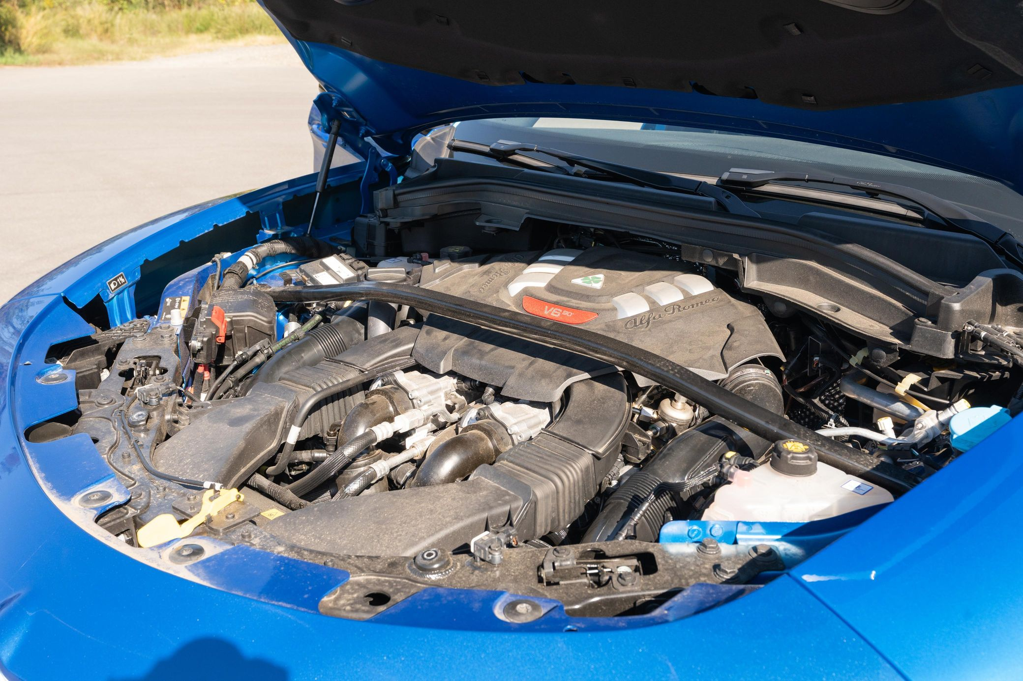 2023 Alfa Romeo Stelvio Quadrifoglio - Image 49