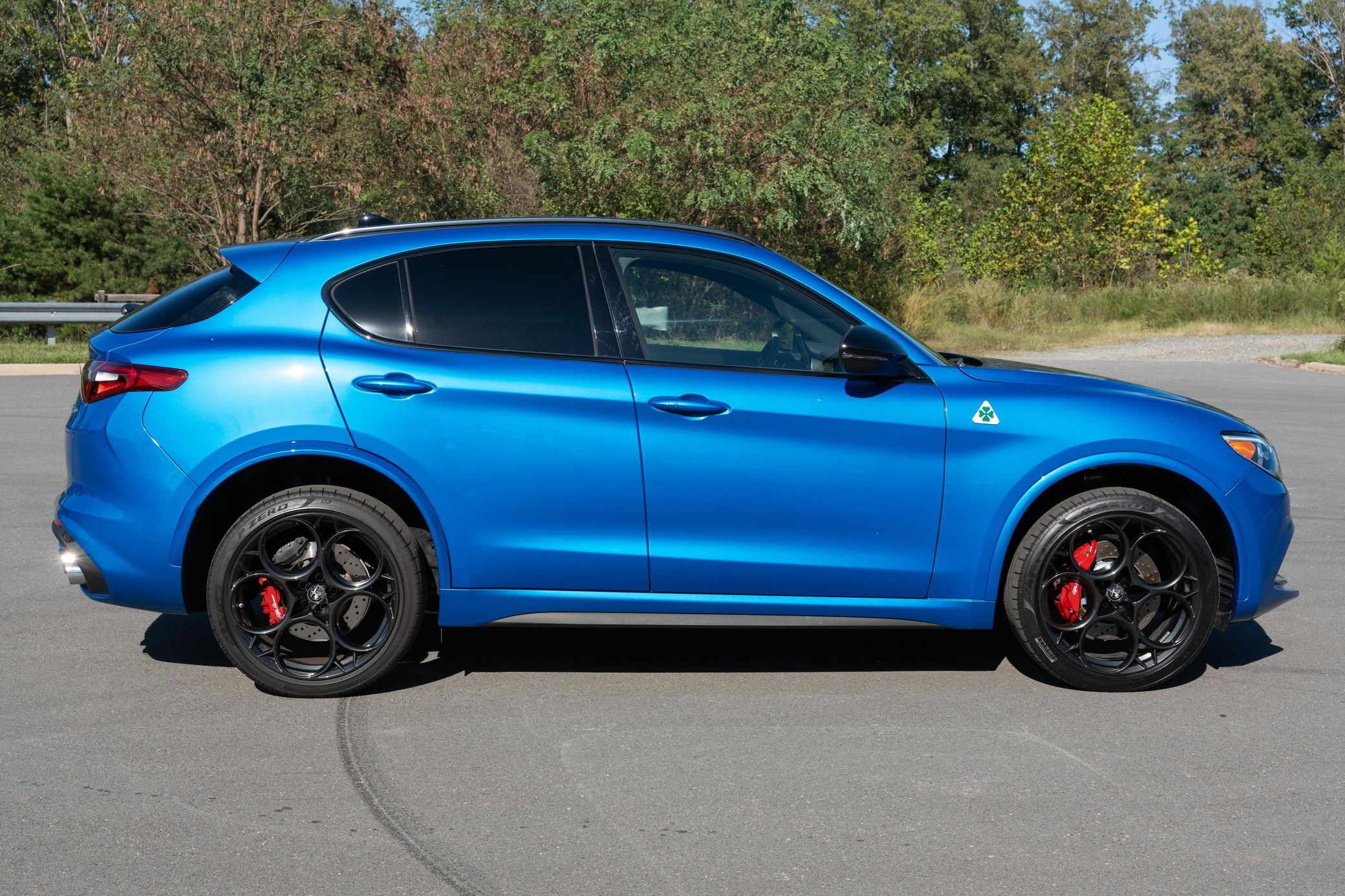 2023 Alfa Romeo Stelvio Quadrifoglio - Image 60