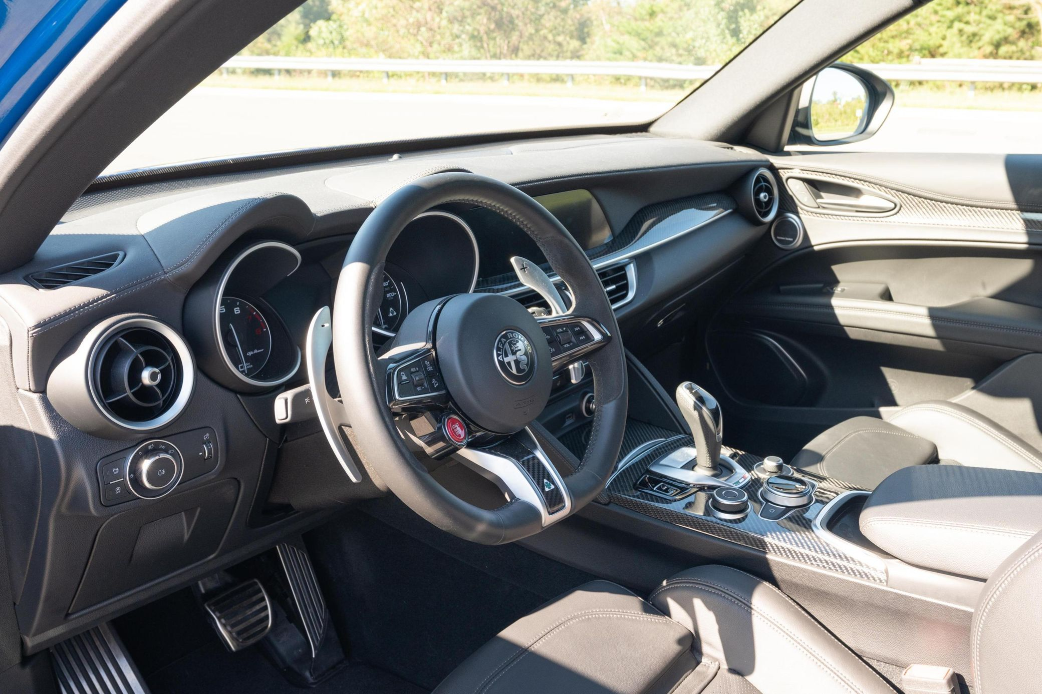 2023 Alfa Romeo Stelvio Quadrifoglio - Image 61