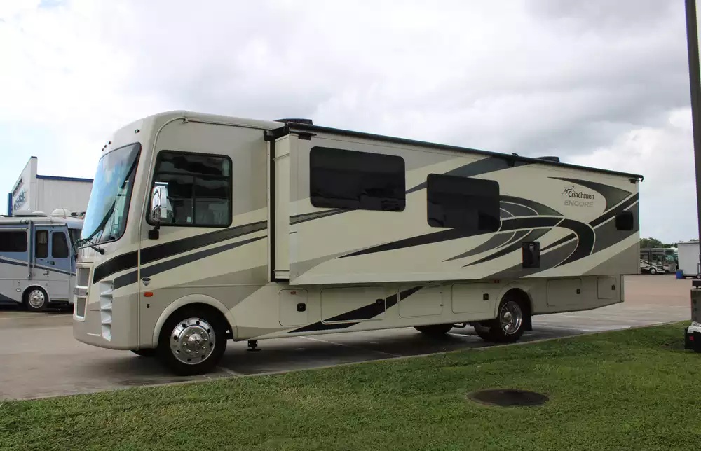 2022 Forest River Coachmen Encore 325SS