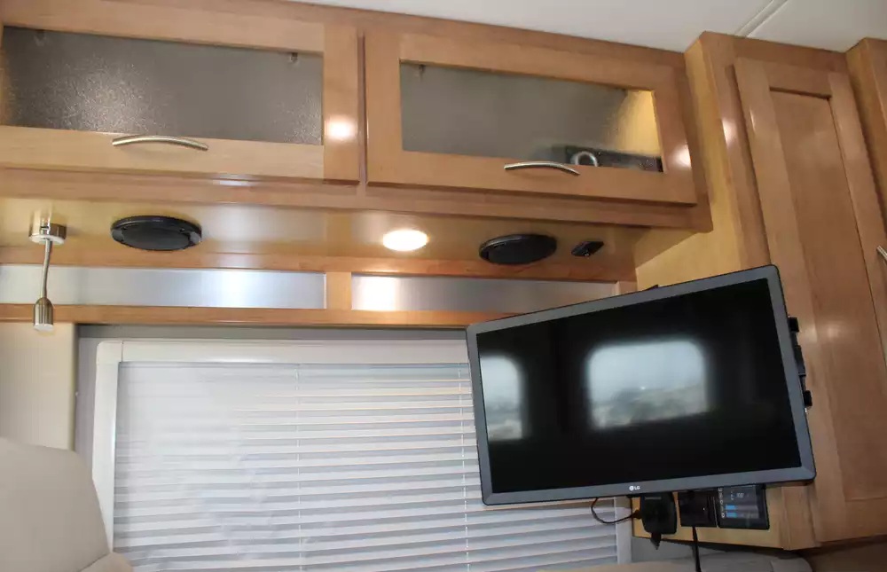 2021 Forest River Coachmen Beyond 22C - Image 15