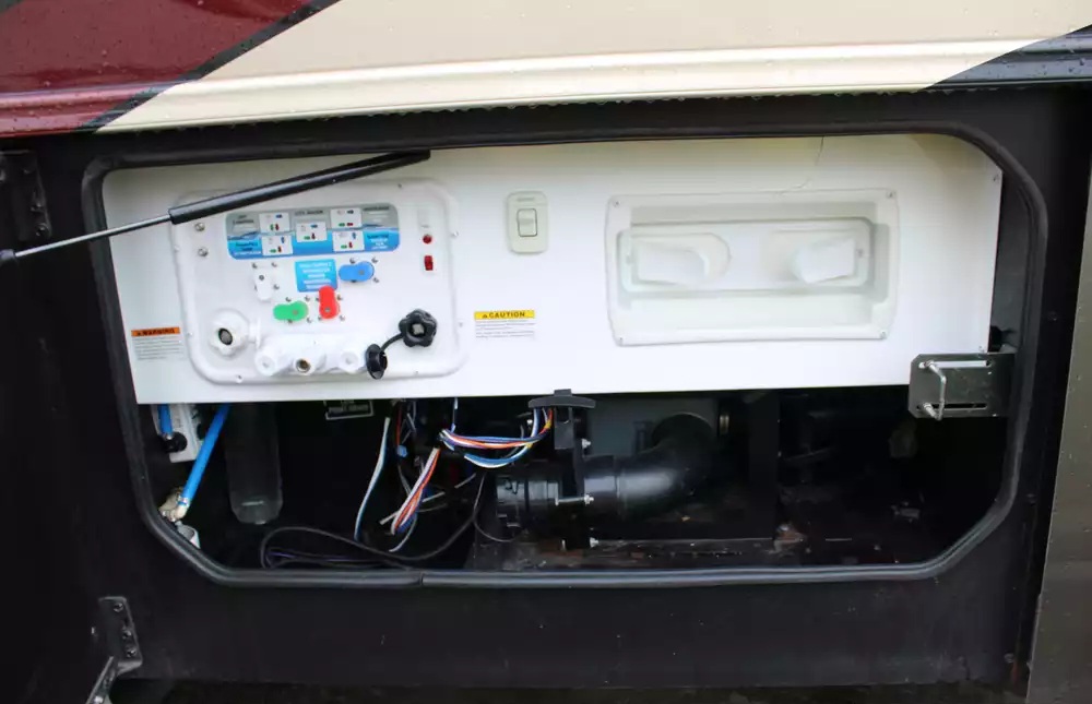 2019 Entegra Coach Emblem 36T - Image 17