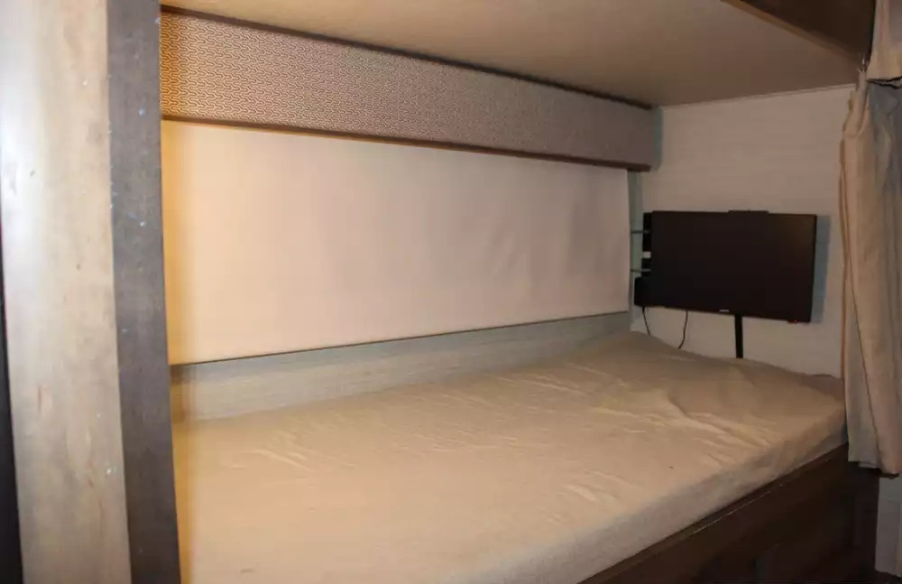 2019 Entegra Coach Emblem 36T - Image 18