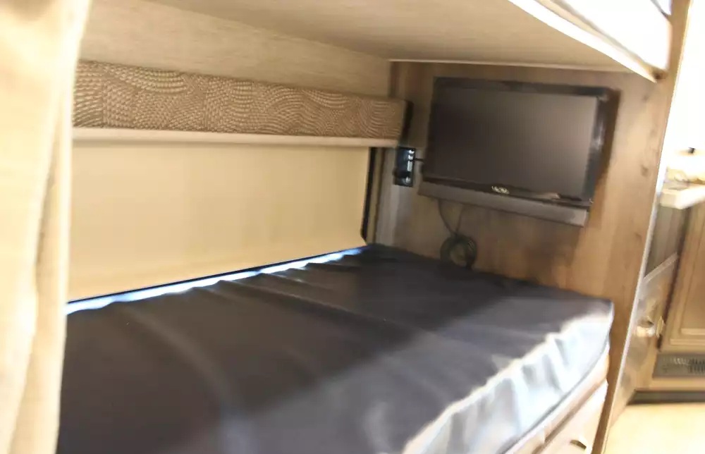 2021 Entegra Coach Esteem 31F - Image 28