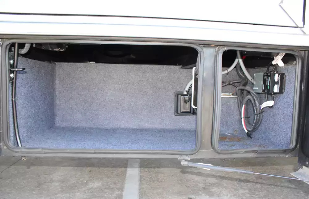 2018 Newmar Bay Star 3113 - Image 17