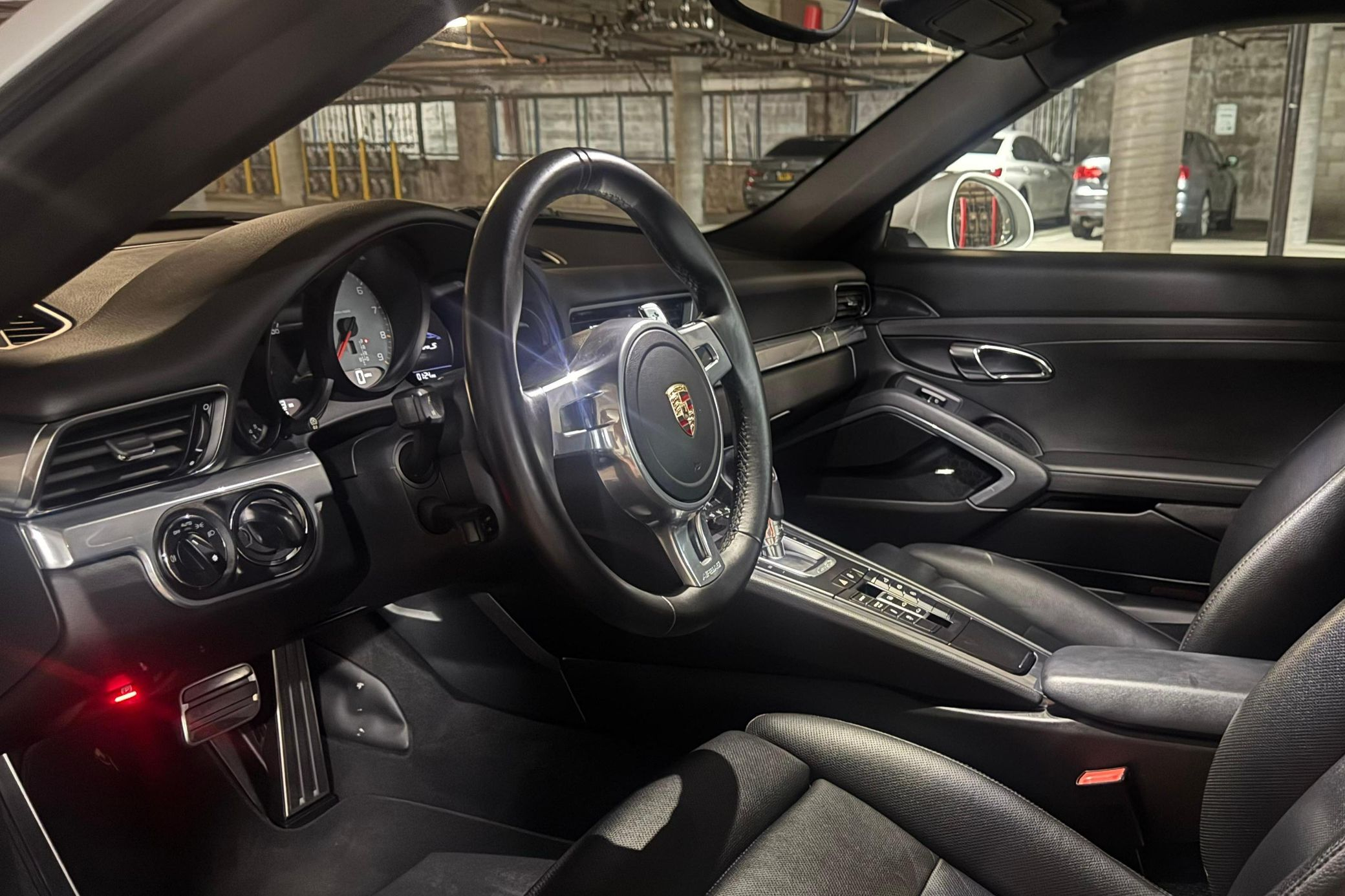 2013 Porsche 911 Carrera S - Image 6