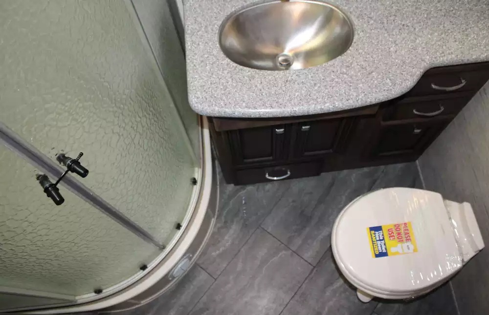 2018 Newmar Bay Star 3113 - Image 18