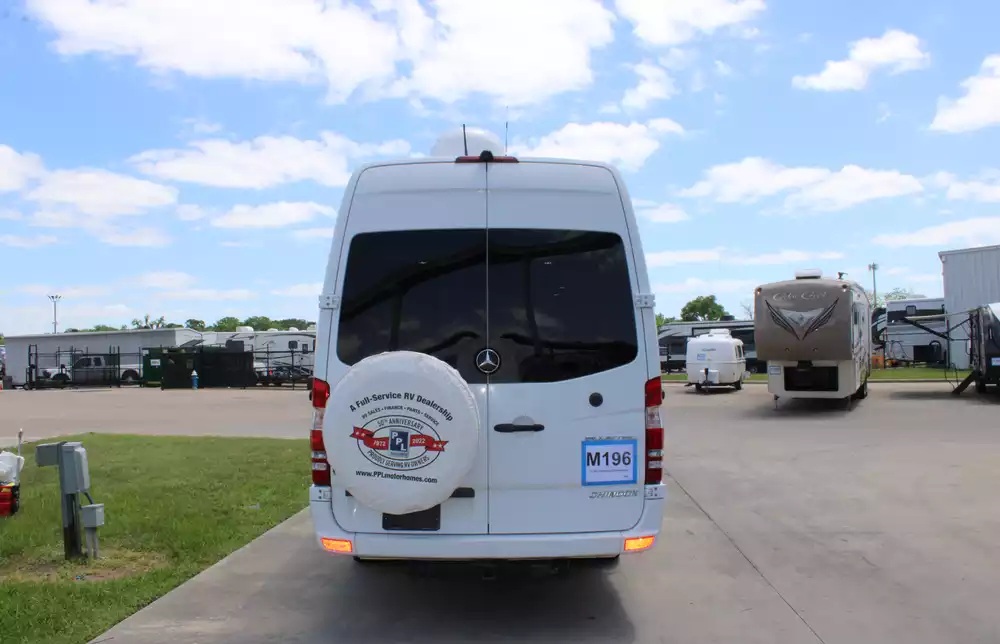 2018 Chinook Countryside MP2 - Image 3