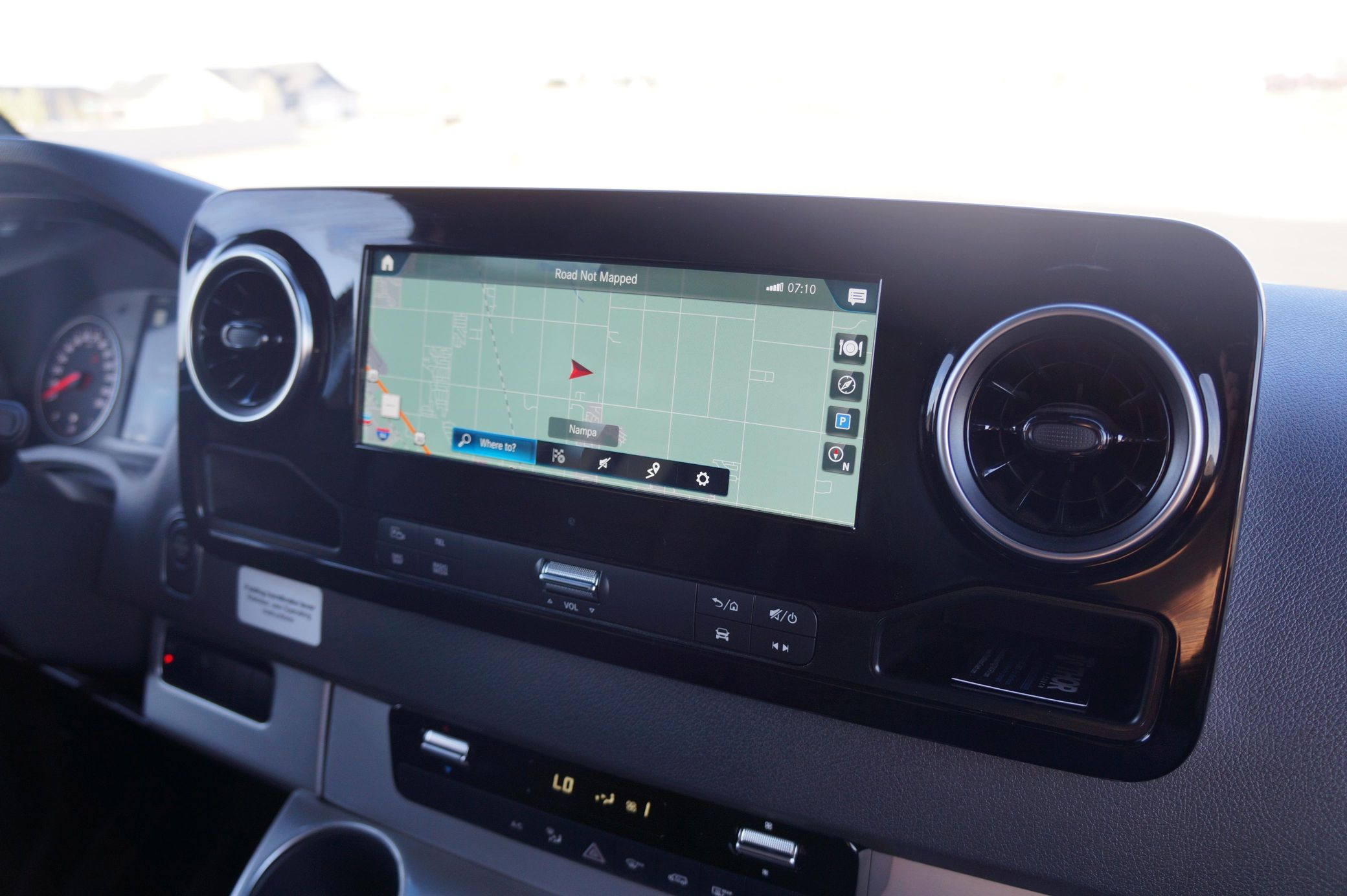 2022 Thor Sanctuary 4x4 - Image 75