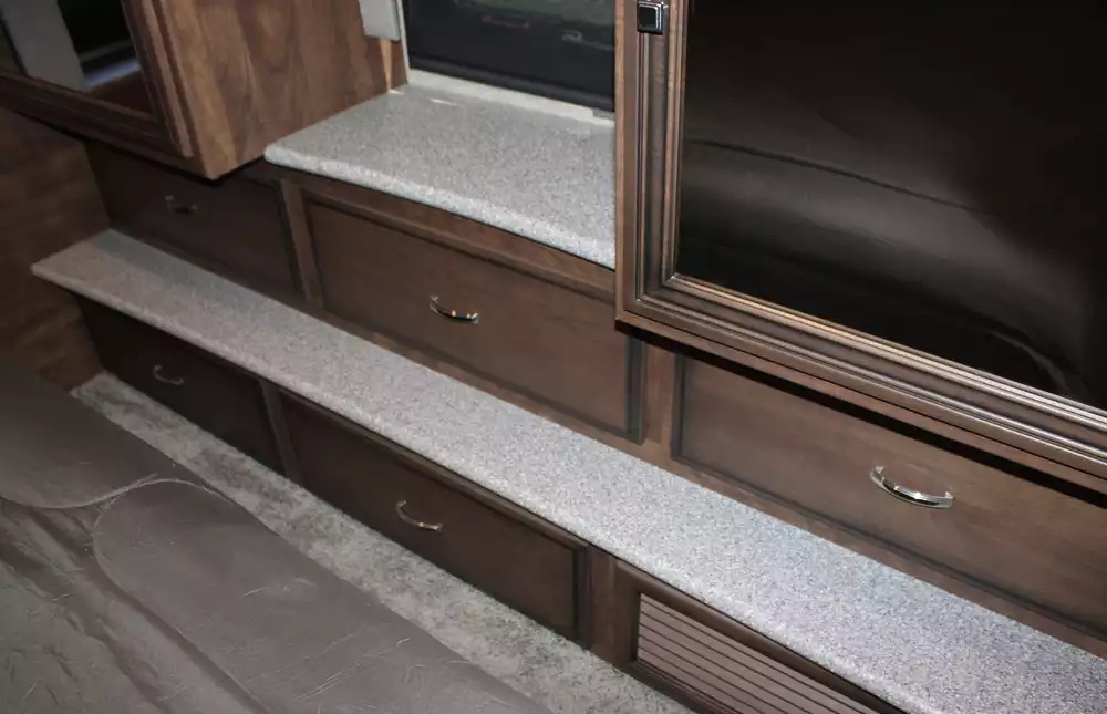 2018 Newmar Bay Star 3113 - Image 19