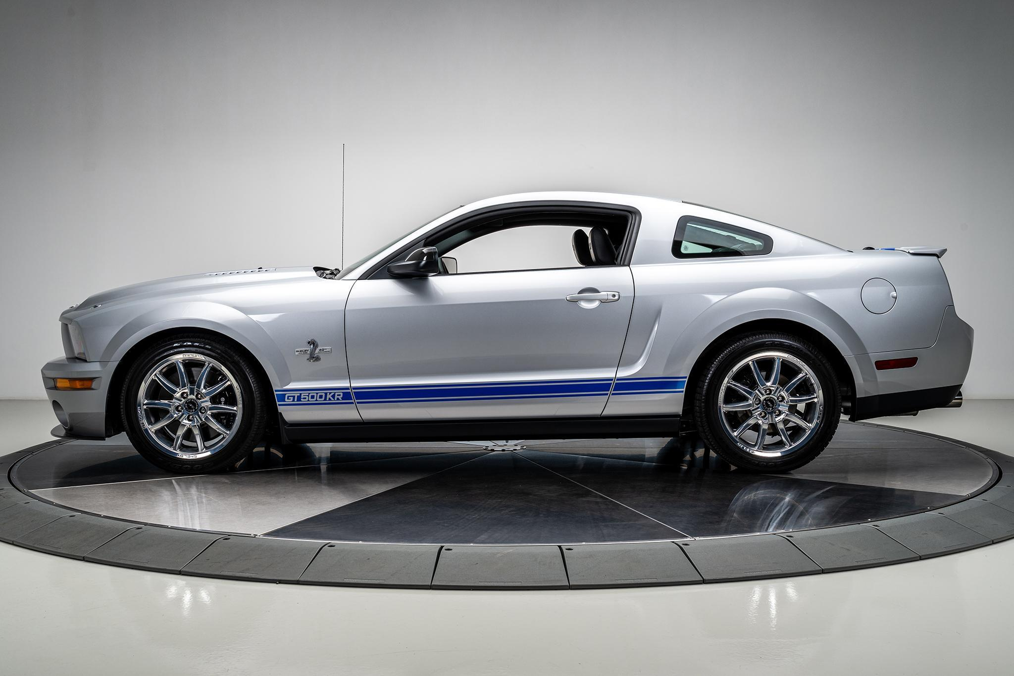 2008 Ford Mustang Shelby GT500 Coupe - Image 3