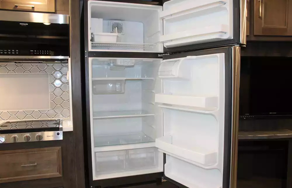 2022 Forest River Coachmen Encore 325SS - Image 15