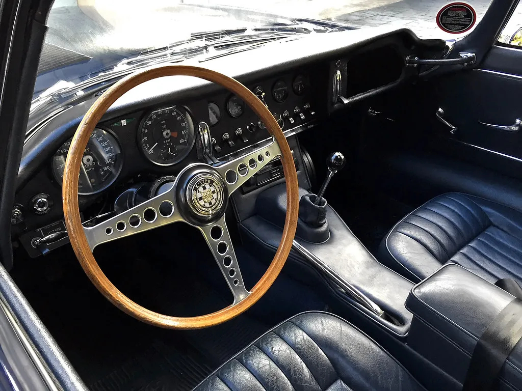 1966 Jaguar E-Type 4.2 Coupe - Image 21