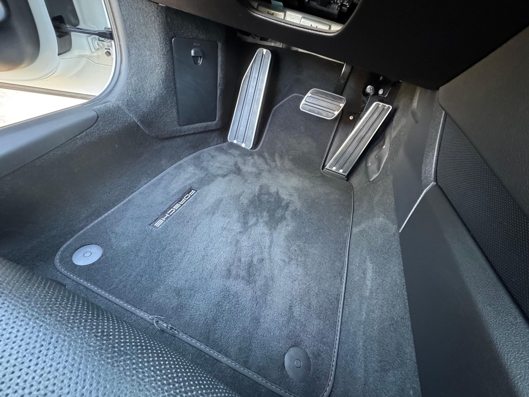 2013 Porsche 911 Carrera S - Image 10