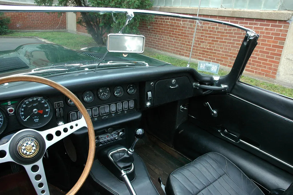 1968 Jaguar E-type 4.2 Roadster Series 1.5 - Image 67