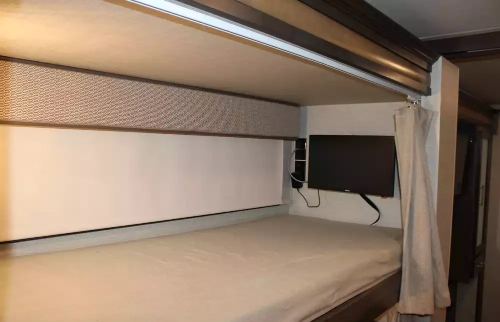 2019 Entegra Coach Emblem 36T - Image 23