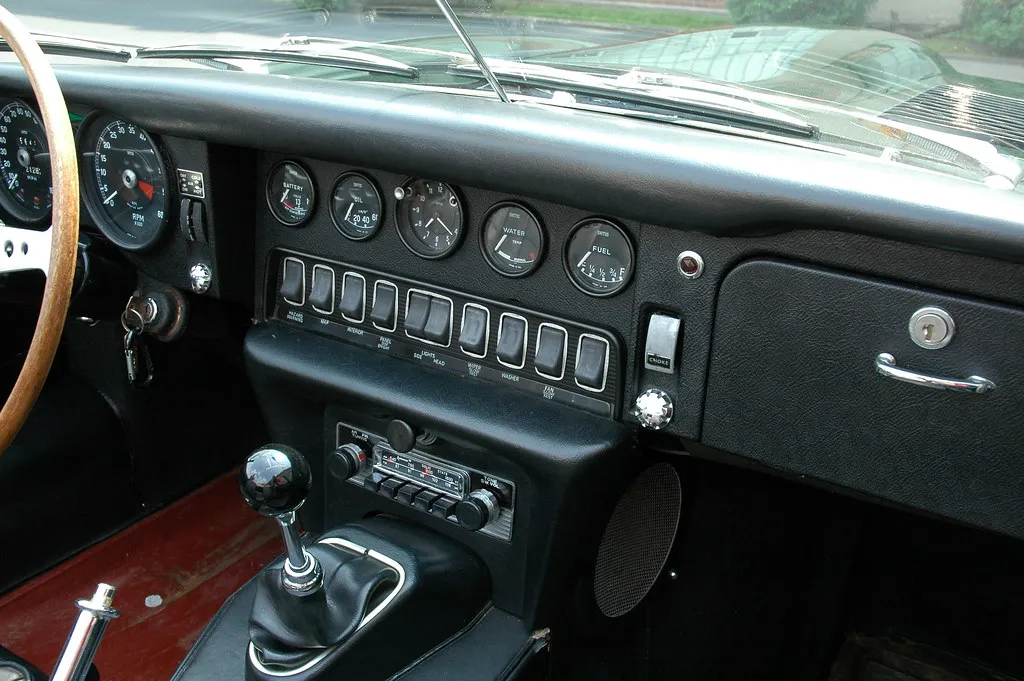 1968 Jaguar E-type 4.2 Roadster Series 1.5 - Image 68