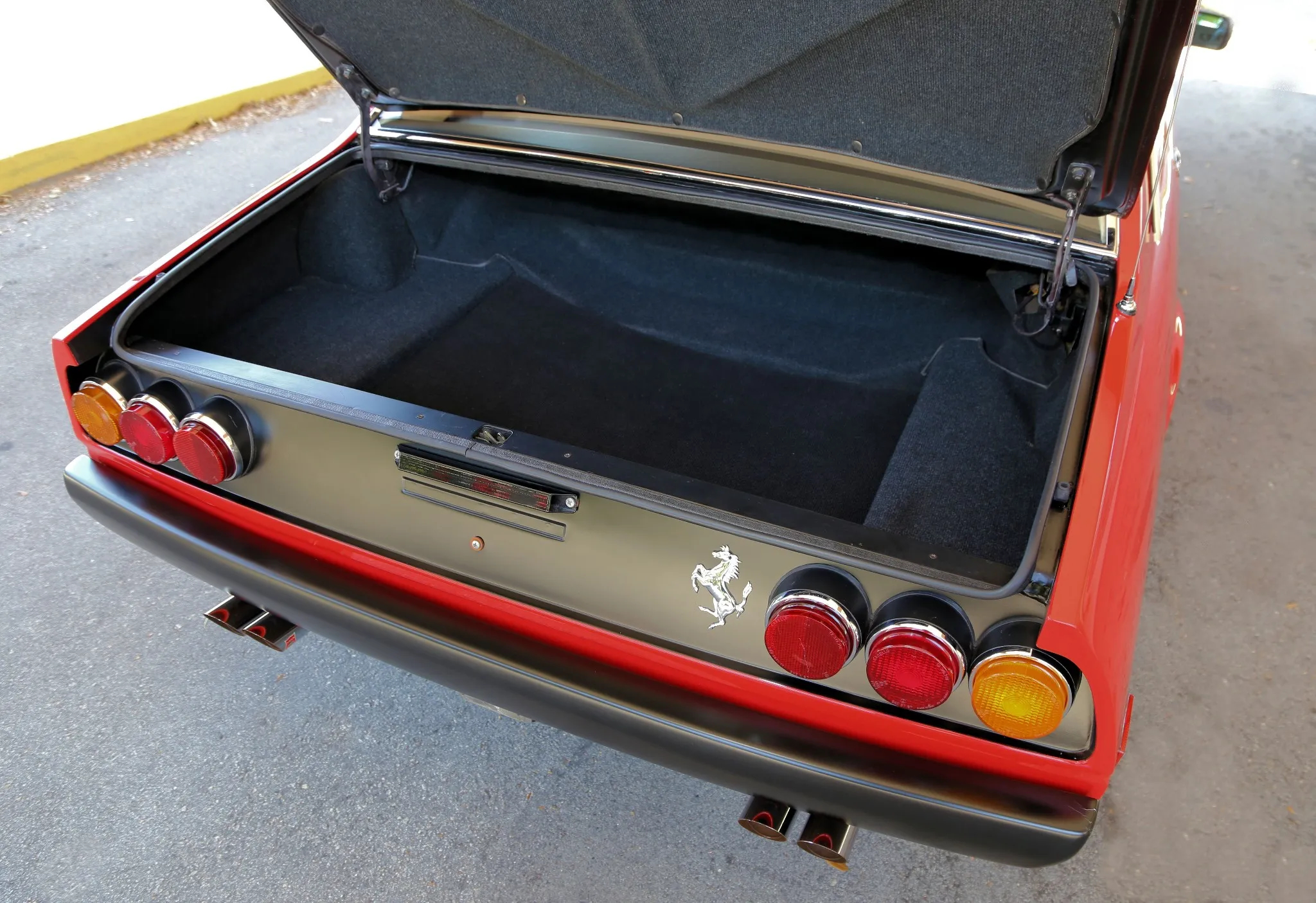 1974 Ferrari 365GT4 2+2 - Image 6