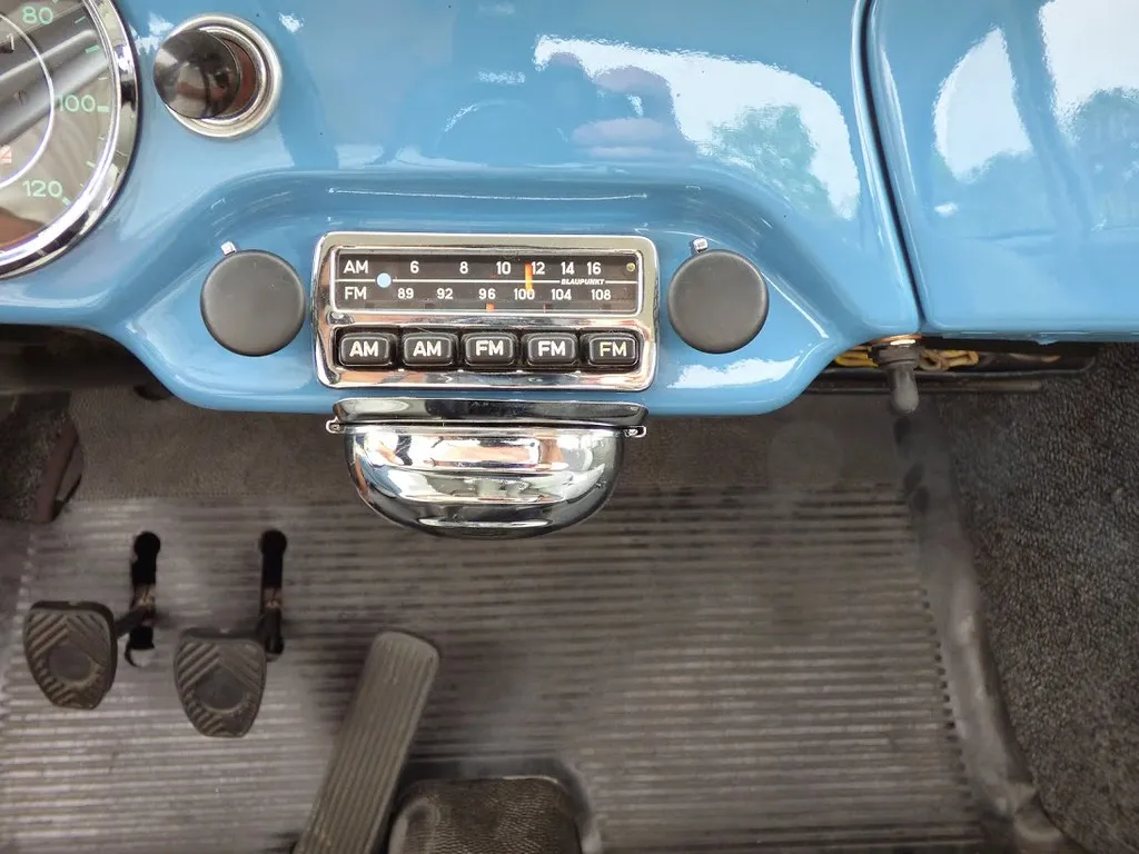 1961 Porsche 356B Super Karmann Hardtop - Image 28