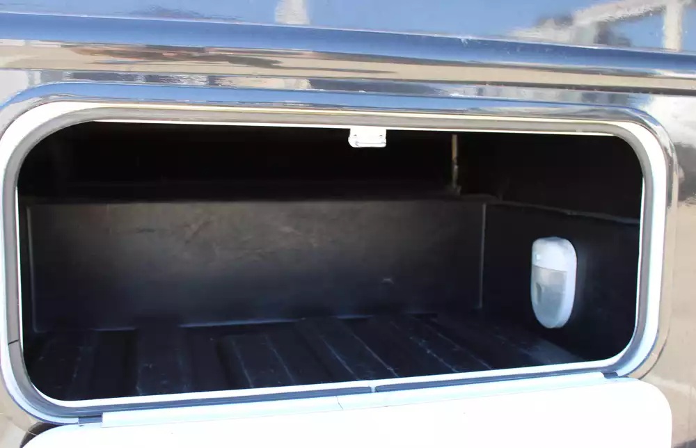 2017 Thor Chateau Super C 35SF - Image 17