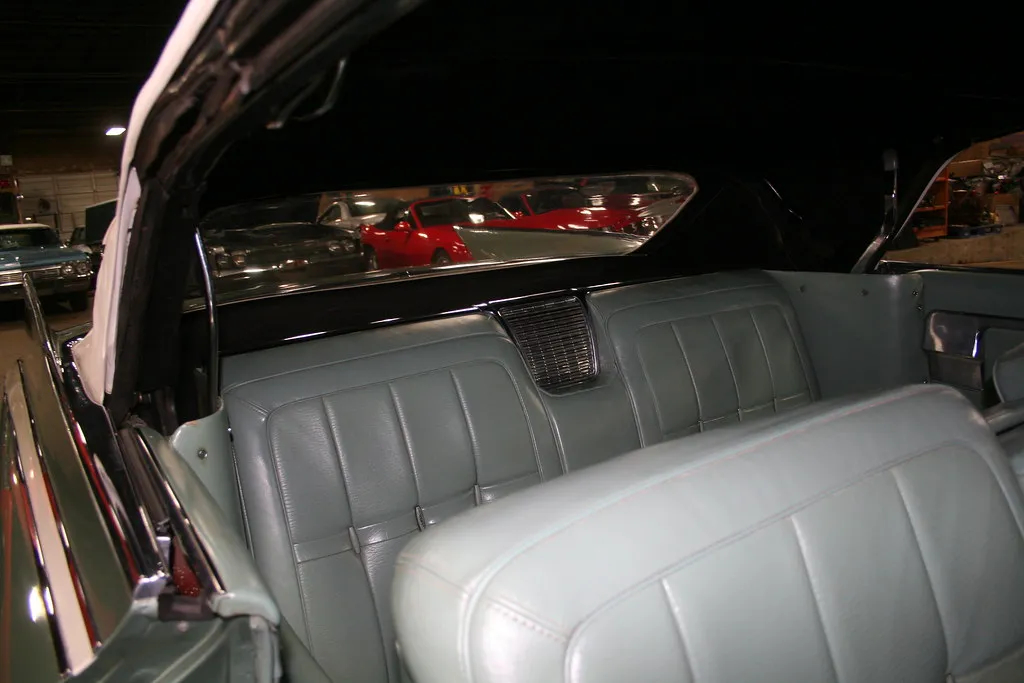 1960 Cadillac Eldorado Biarritz - Image 15