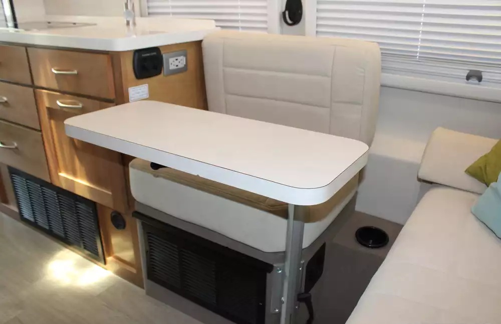 2021 Forest River Coachmen Beyond 22C - Image 27