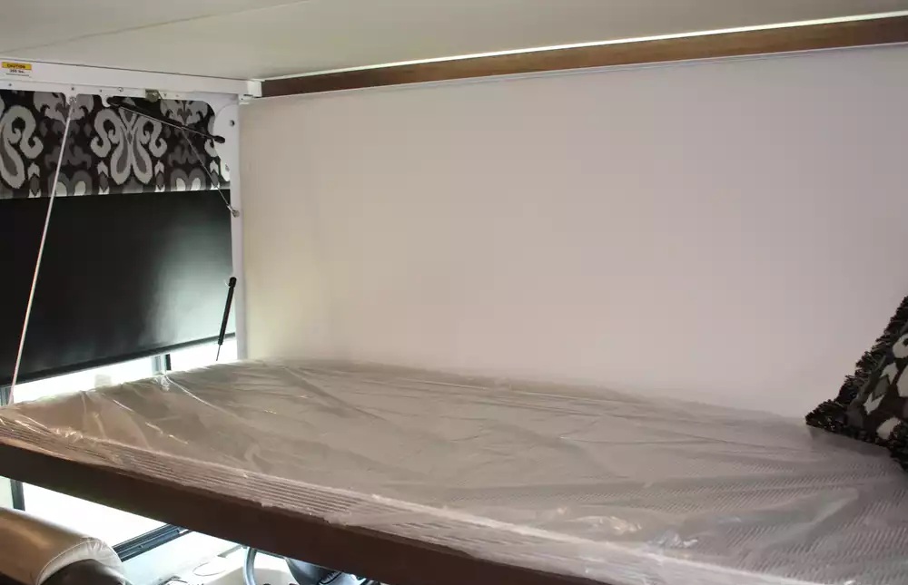 2018 Newmar Bay Star 3113 - Image 25